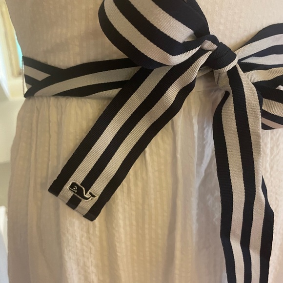 Vineyard Vines White Summer Dress with Blue‎ Belt - Picture 2 of 4
